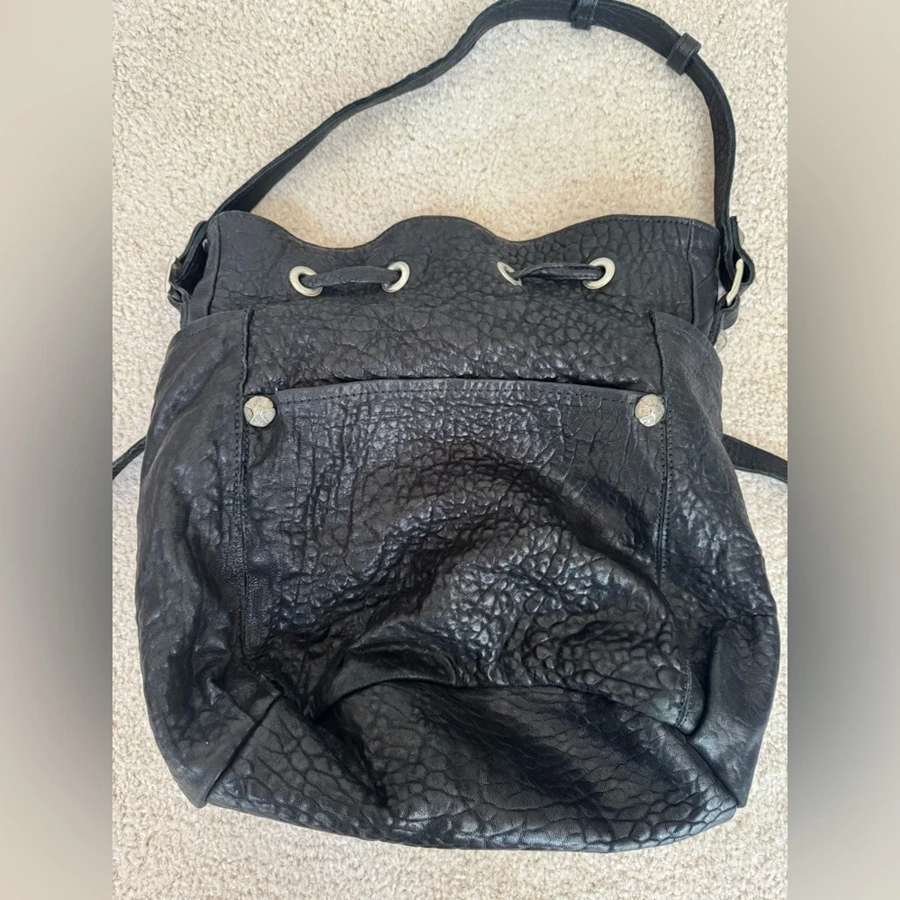 Tylie Malibu black pebbled leather shoulder hobo bag - Picture 8 of 16
